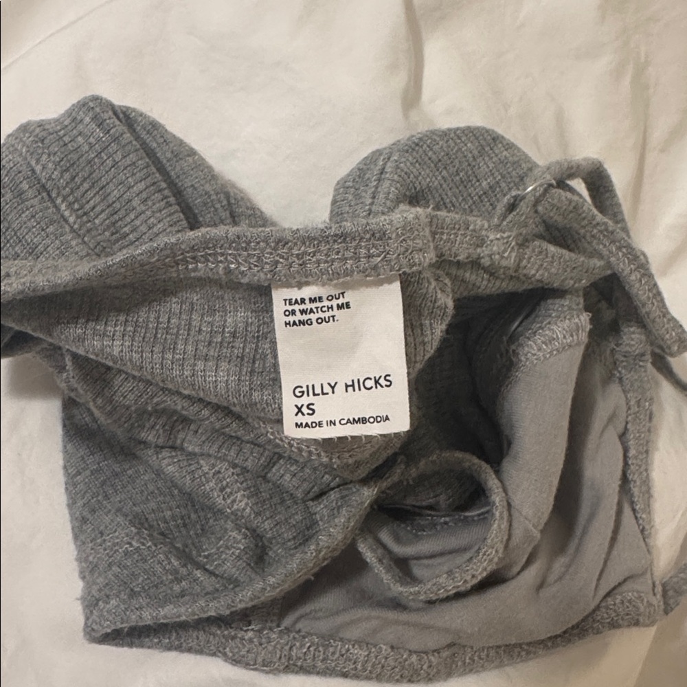Gray Ribbed Crop tank - Picture 3 of 3